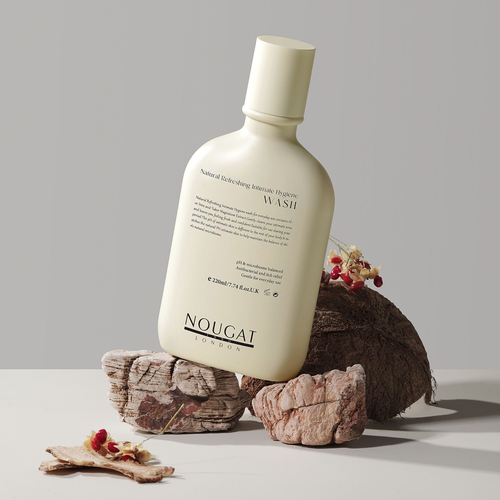 NOUGAT 敦集 - 英國清新澎潤私密洗護液 (220毫升)